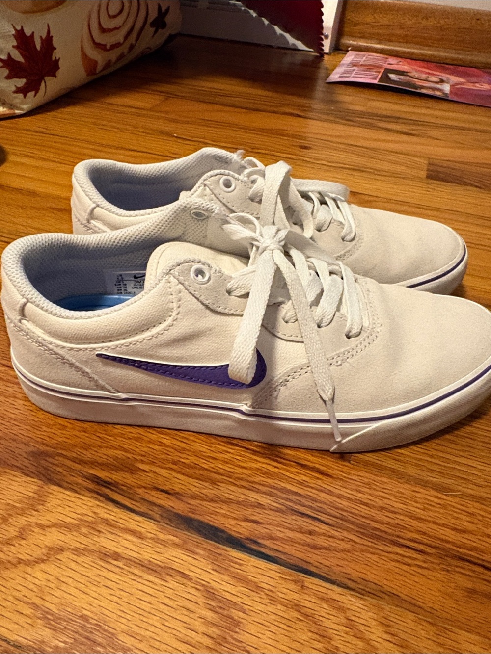 Nike Kids Cream Sneakers with Purple Swoosh